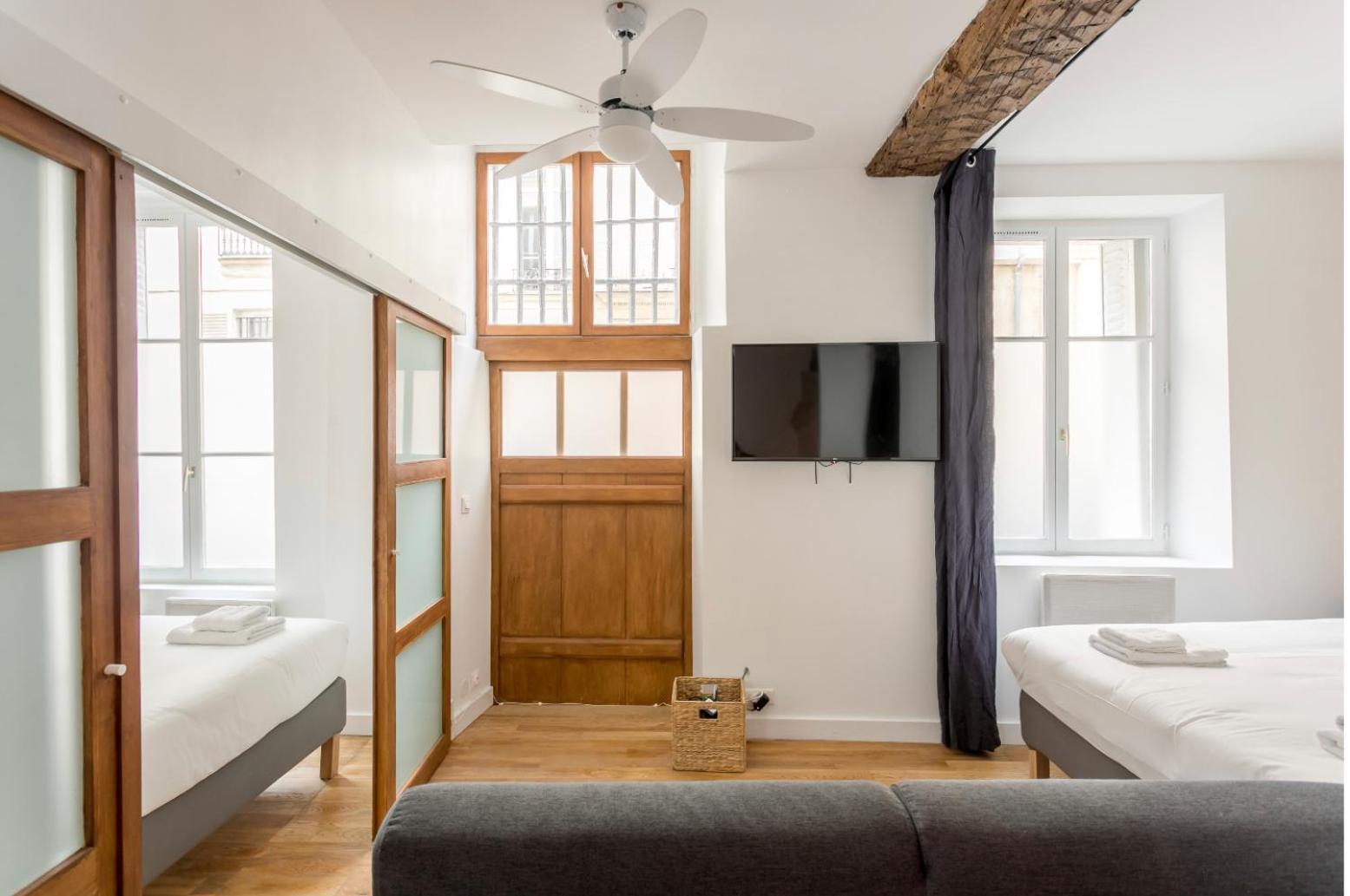 Suite Du Lion/Ac Historic Flat, Marais, 4-5 Guests Paris Bagian luar foto
