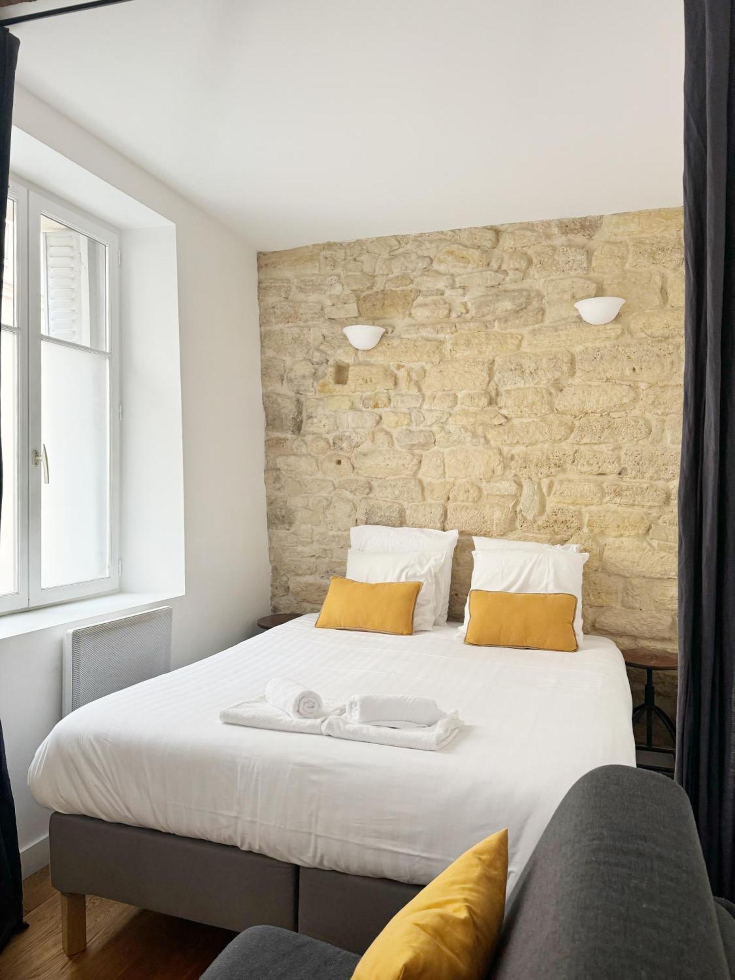 Suite Du Lion/Ac Historic Flat, Marais, 4-5 Guests Paris Bagian luar foto