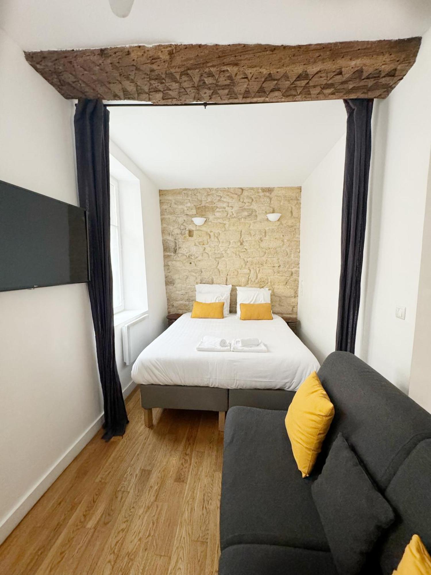Suite Du Lion/Ac Historic Flat, Marais, 4-5 Guests Paris Bagian luar foto
